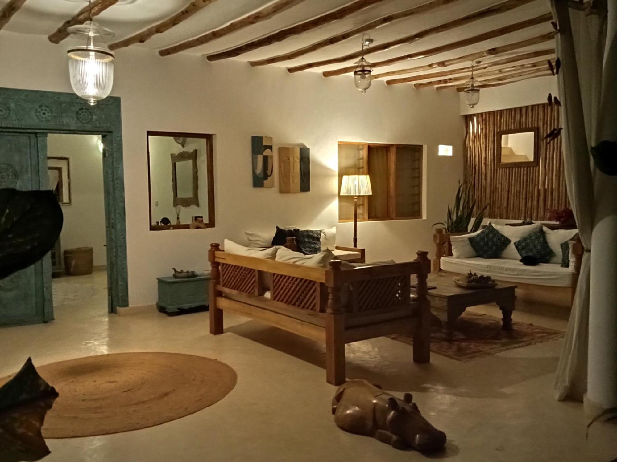 לינה וארוחת בוקר וואטאמו Shira House מראה חיצוני תמונה