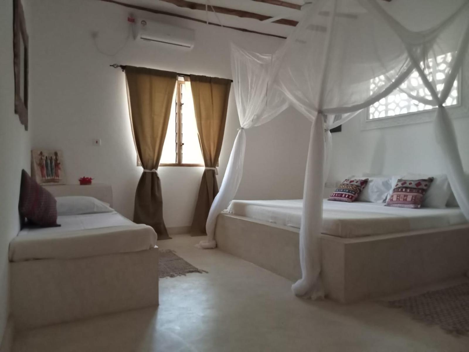 לינה וארוחת בוקר וואטאמו Shira House מראה חיצוני תמונה