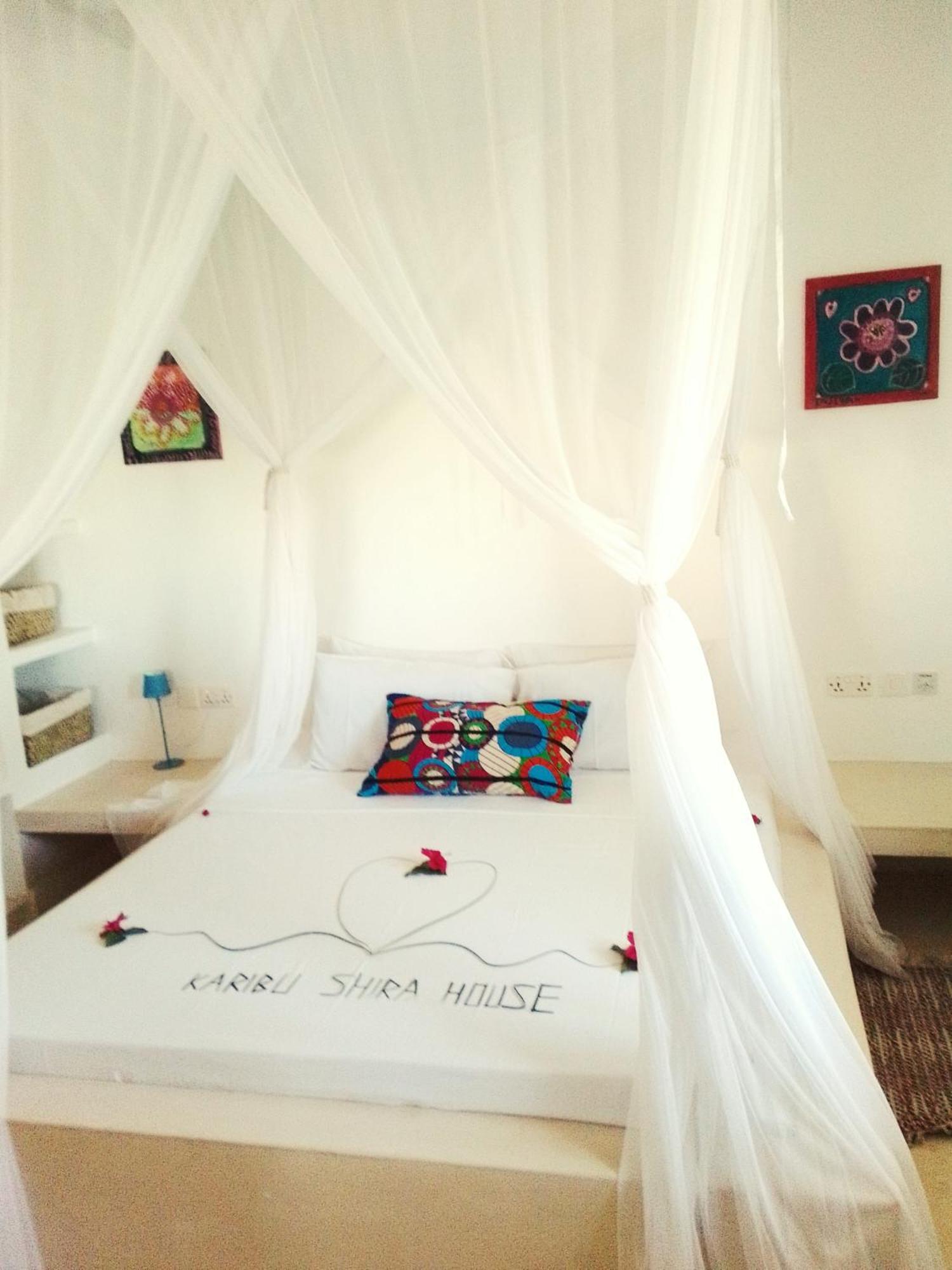 לינה וארוחת בוקר וואטאמו Shira House מראה חיצוני תמונה